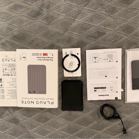 Plaud Note (AI note taker) - Picture 2 of 7